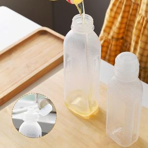 300ml/500ml Kitchen Squeeze Oil Bottle Dispenser Oil Spray Bottle Condiment Cooking Baking Ketchup Mustard Vinegar Olive Oil