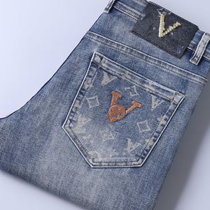 Jeans de grife masculino Slim Jeans Homens de moda magra de moda jeans calças de Luxury Logo Jeans Men calça calças de moto de jeans casuais de jeans casuais