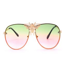 2021 Women Metal Whole Aviation Case Fashion Men Mens Sun Glasses River Trendy Bee Designer Sunglasses1396458