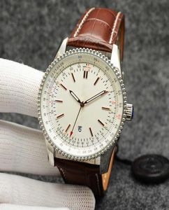 Navitimer 46mm 품질 시계 크로노 그래프 쿼츠 운동 실버 다이얼 50 주년 기념 남성 시계 브라운 가죽 스트랩 남성 Wristwatc9024093