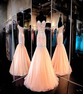2018 Sexiga aftonklänningar bär älskling Crystal Beads Mermaid Peach Tulle Long Corset Back Formal Vestidos billig prom party 9453791