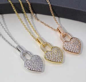 Full Diamond V Letter Necklace Fashion Fashion New Women Collana di alta qualità Gioielli in acciaio inossidabile2756391