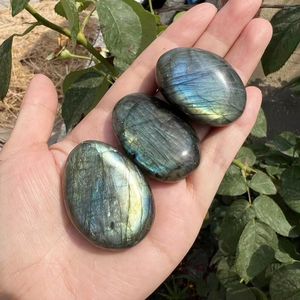 Dekorativa figurer 3st Natural Labradorite Stone Crystal Palm Stones Plaything Healing Crystals 120-140g