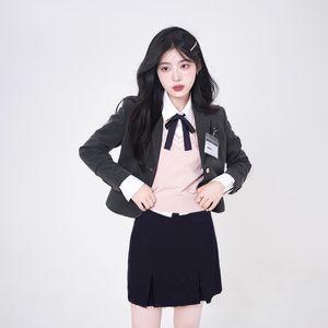 2024 Koreansk kvinnlig studentdräkt jacka veckad kjol japansk jk uniform set flickor skolklänningar sjöman kostym