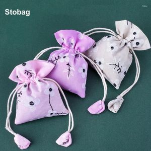 ギフトラップStobag 50pcs卸売小さな綿リネンドローストリングバッグ袋ぶりの宝石パッケージストレージバンドルポケット再利用可能なポーチ