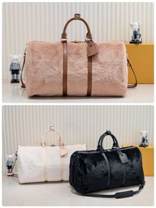 Lüks Tasarımcı Çanta Yüksek kaliteli yüksek kapasiteli erkek ve kadın seyahat çantası depolama çantası marka crossbody çanta açık seyahat çantası yün gerçek deri seyahat çantası