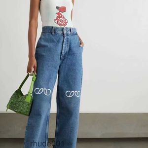 Designerinnen Frauen Mode Luxus loewewe Jeans Damen Jeans Faden ausgehöhlten Buchstaben Grafik Denim Hosen lässig Long gerade Denim Mode Sticker 8v6 8v6r