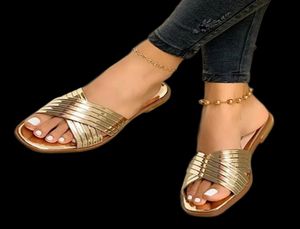 أحذية صندل غير رسمية للنساء 2021 شهيرة مصممة العلامة التجارية النعال الموضة عالي الجودة السيدات Flip Flip Flops Slides Slides New 05494069