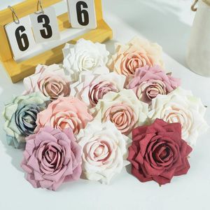 Flores decorativas 5pcs 10cm Seda Rose Artificial Flower Head para Casamento Home Noiva Broche Diy Wreath Candy Box Decor