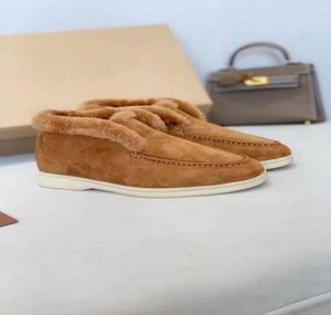 Fabryka luksusowa designerska aksamitne skórzane buty męskie buty butów moda brytyjski styl ciepły ciepły mężczyzna Kobiet Lazy Brand L6290419