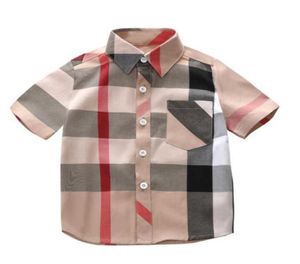 Camiseta de meninos bonitos Camisa xadrez de verão Crianças de gola virada de colarinho curto