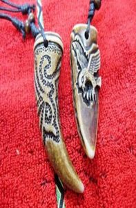12 szt. Ręcznie rzeźbiony jak kość w stylu vintage Tribal Dragon Hawk Totem Naszyjnik drewniany koraliki regulowane 26654139119