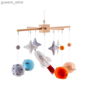 Mobiles# Wooden Baby Catcles de brinquedo estrela de feltro macio urso urso nublado lua pendurada cama campainha berço móvel montessori Education Toys y240412y240417xvzj