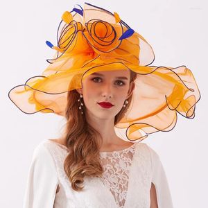 Berretti arancione arancione brim matrimonio di lusso di alta qualità cappelli da festa di alta qualità da donna rosa fiore di fedora per donne