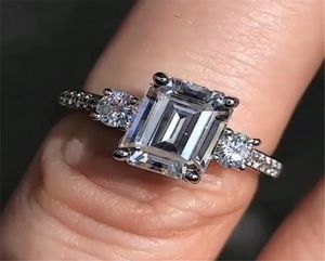 Emerald Cut 4CT Labor Diamond Ring 100 Original 925 Sterling Silber Engagement Ehering Band Rings for Women Party Schmuck3054241