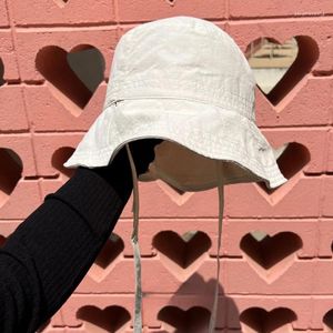 Berets Korean Ins Lace-up Fisherman Hat Women Blogger Lightweight Windbreak Windproof Rope Sunshade Basin Sun Bucket Caps