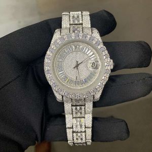 Luksusowe wyglądające w pełni obserwuj mrożone dla mężczyzn Woman Top Craftsmanship Unikalne i drogie Mosang Diamond 1 1 5A zegarki dla Hip Hop Industrial Luksurious 6242