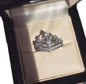 Mousserande ins topp säljer vackra fina smycken 925 sterling silver krona ring vit topas cz diamant promise kvinnor bröllop brud ring2394924