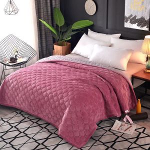 Solid Color Soft Velvet Quilted Bed Cover Filt Kort plysch soffa Thandduk King Queen Size Anti-slip Bed Sheet 230x230cm BEDOPREAD