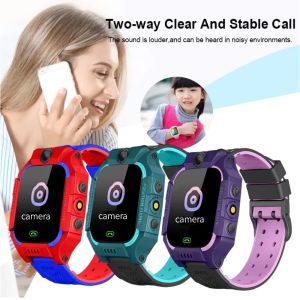 時計時計Relogio Infantil Montres Pour enfants Kid Smart Watch Sim Card Call Phoneスマートウォッチ防水カメラ目覚まし時計