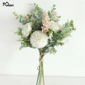 Kwiaty dekoracyjne Meldel sztuczny kwiat bukiet jedwabny Rose Peony Pompon dziewczyna druhna Purple Eukaliptus Leaf Decor Home