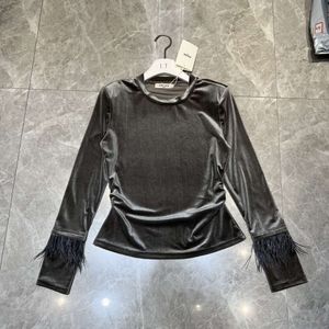 Hoodies للنساء من النوع الثقيل C23 الخريف الشتاء الأزياء الأنيقة ، نحافة متعددة المخملية الأكمام الطويلة ر