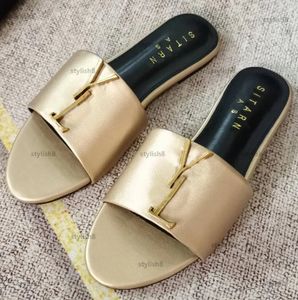 Designer Slippers Women Sandal Flat Flip Flops Metal Letters Design Summer Fashion Outdoor Slides