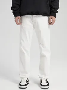 Мужские брюки белые стройные джинсы повседневны с грубым подолом