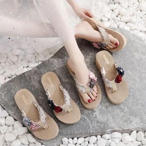 Decorative Figurines Girls Imitation Straw Rope Woven Flip-Flops Summer Cool Slippers Women High Heel Beach Shoes