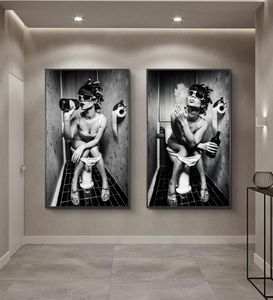 Nordic Canvas Kunstplakate und Drucke sexy Mädchen sitzen in einer Toilette Schwarz -Weiß -Frau Rauch und Getränk in Toilette Bild Poster4975329