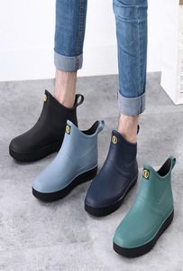 rain boots of short boots kitchen nonslip rubber shoes soft shoes with soles of work wear insurance fashion unisex waterproof shoe3888966