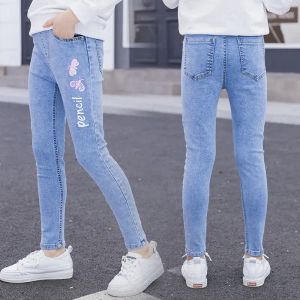 Calça jeans jovens com jeans skinny jeans de jeans magros de borboleta