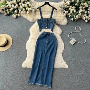 Fashion Summer Women Denim Anzüge Vintage Camisole Tops und hohe Taille Slim Long Slit Jeans Röcke 2 PCs Set sexy weibliche Kleidung 240412