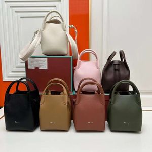 Loro Lychee-mönstrad Cowhide Bucket Womens Bag LP Ny Single Shoulder Crossbody Bag Piana handhållen kålkorgväska för kvinnor