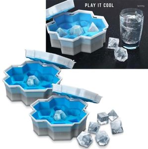 Moldes de cozimento silicone 7 forma DIE DIE Bandeja de gelo Game Game Mini Cubo Bandejas com tampa Ferramentas de artesanato reutilizável de Whisky1218641