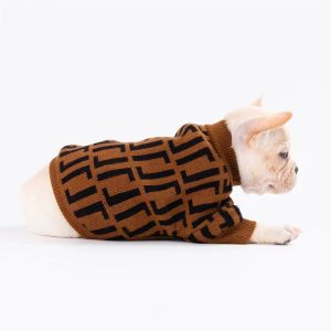 Nya designer hundkläder varma husdjur tröja varumärken hundkläder för små medelstora hundar klassiska jacquard brev mönster katt tröjor vinter husdjur tröjor rock