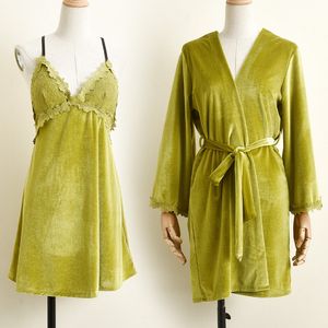 Green Velvet Robe Set Women V-ringen Sleep Set Lace Patchwork 2st Sleepwear Femme Nightyrobe Set Velor Kimono klänning hemkläder