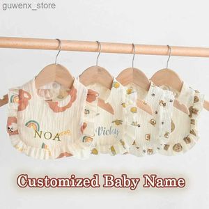 Bibs Burp -Tücher Personalisiertes Geschenk Baby Lätzchen Baumwolle Muslin Burp Stoffmädchen Accessoires Schal für einen Jungen Speichel Handtuch Custom Baby Lätzchen für Neugeborene Y240412