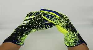 New Goalkeeper Gloves Finger Protection Professional Men Football Gloves Adults Kids Thicker Goalie Soccer glove324o8113438