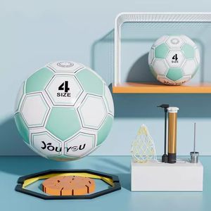 Çocuklar Gençler Boyut 4 Boyut 5 Futbol Topu PVC Kapalı Dış Mekan Tekme Dayanıklı Futbol Profesyonel Makinesi Dikiş Eğitim Topu
