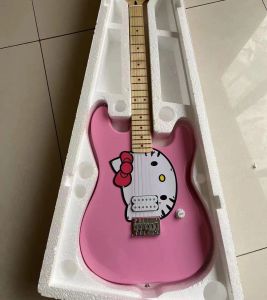 Быстрая доставка Новый продукт высококачественный розовый ST электрогитара HSS Pickup Maple Fignbort Guitar Enetche Guitar