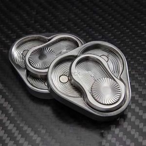 Decompression Toy Magnetic Push Slider Skull Poker Style Adult Metal EDC Fidget Toys Autism Sensory Toys ADHD Anxiety Stress Relief Hand Spinner 240413