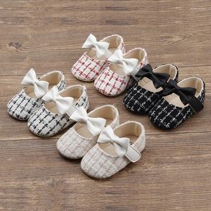 Första Walkers Baby Girl Shoes Fashion Cotton Linen Plaid Bow Toddler 1-3 år gammal prinsessa vind mjuk soled