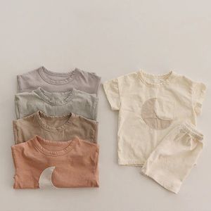 ショーツベイビーかわいいムーンパッチTシャツ +ショーツ2PCS服セット男の子カジュアルスーツコットンベビーガール衣装子供服セット