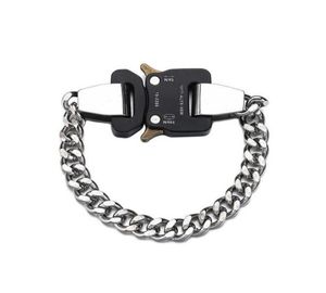 Alyx River Link -armband Män och kvinnor toppkvalitet Titan Rostfritt stål 1017 Alyx 9SM Metal Buckle Armband tillverkat i Österrike Q4490878