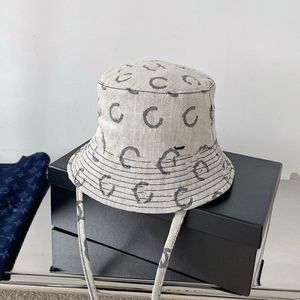 Klasyczny damski designerka słomiana kapelusz Bułyn Hat Wide Brim Beach Hat Designers Women Sun Casquette Luxe Summer