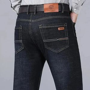 Erkekler Klasik Kot Jean Homme Pantalones Hombre Mannen Yumuşak Siyah Biker Maskulino Denim Tulumlar Erkek Pantolon Boyut 3238 240403