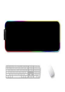 Gaming Mouse Pad RGB LED Glowing Colorful Large Gamer Mousepad Keyboard Pad Nonslip Desk möss MAT 7 Färger för PC Laptop7603731