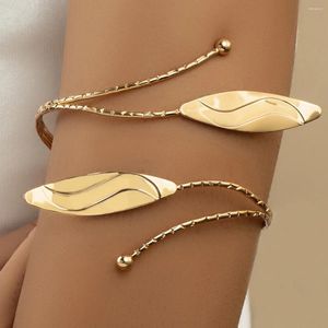 Bangle Bohemian Trendy Metal Metal Tridimensional Abertura da braçadeira Hollow Out Bracelet Fashion Braço para mulheres Presentes