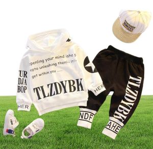 Kleinkindbaby Kleidungsstück Jungen Kleidung Herbst Kids Tracksuit Girls Kapuzenpant 2PCS Outfit9871424